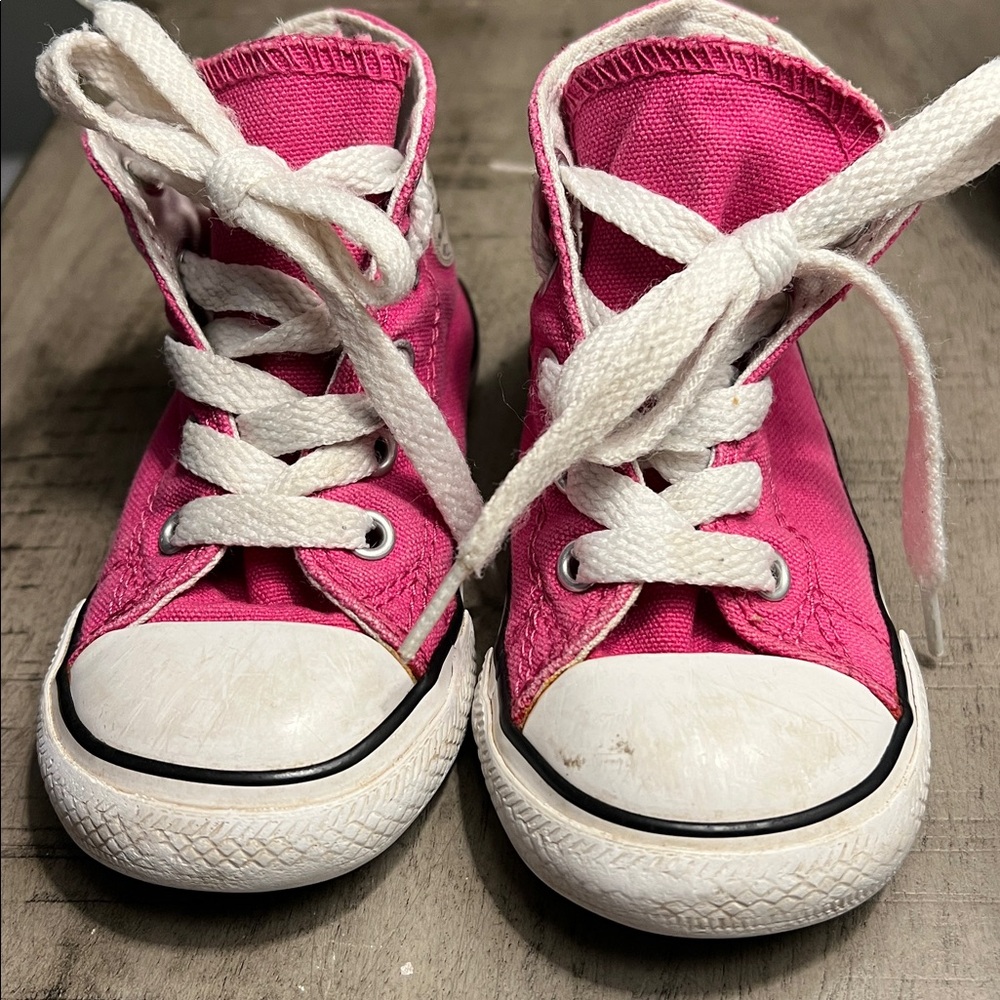 Pink Converse Infants Size 6
